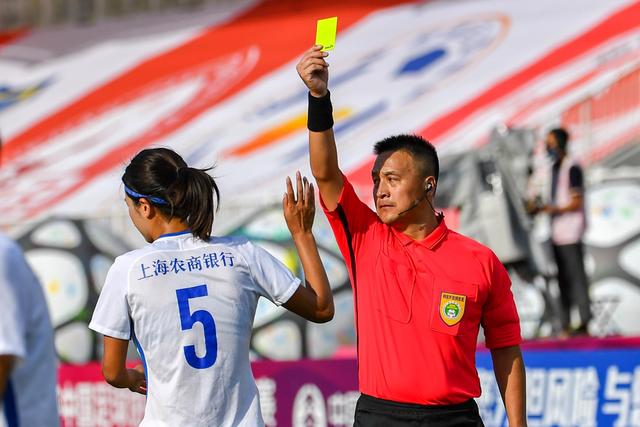 现场见证国足U17惊险逆转阿森纳U17，气氛热烈